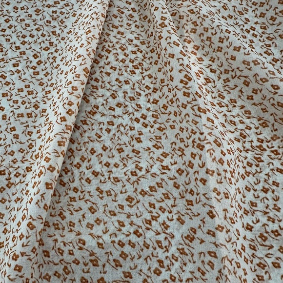 🧡🍑. Stunning HAYDEN LA women’s blouse. Size large. Never worn. - Picture 5 of 7